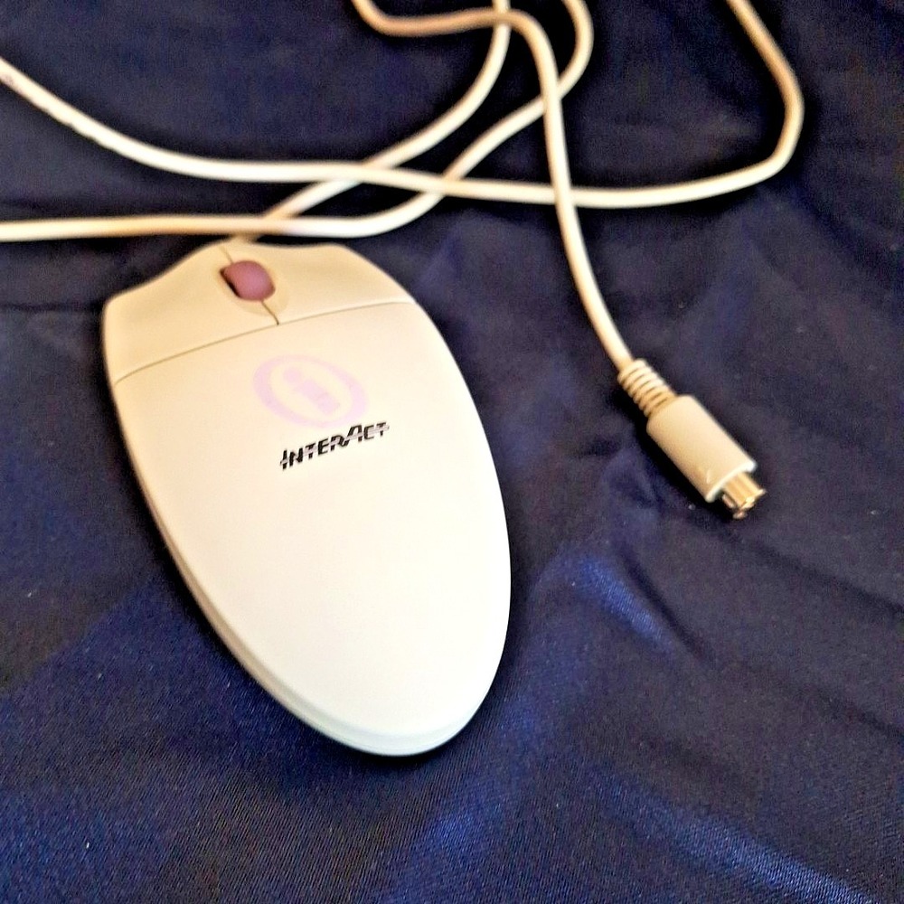 Interact i-73801‎ PS/2 Mouse Scroll Wheel Vintage Beige 2-button 6.5 foot cord